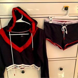 Tommy Hilfiger cropped hoodies top and matching shorts.